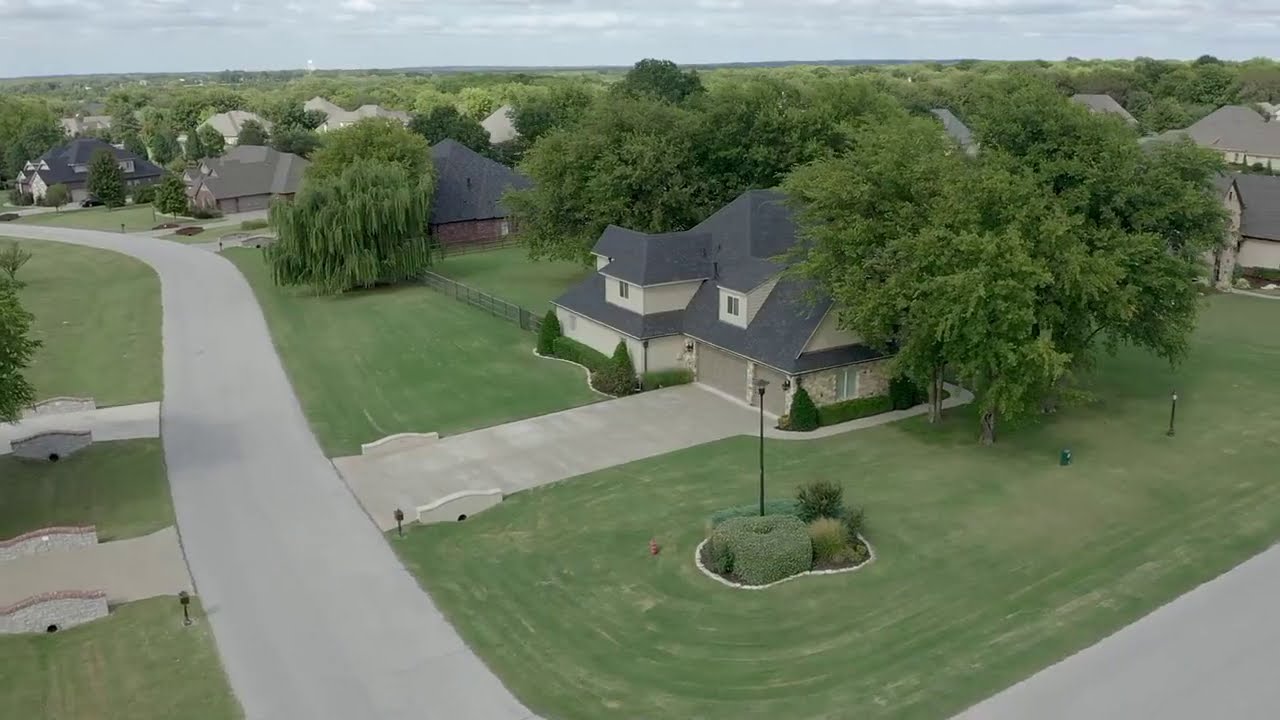 6855 Hidden Acre Trail, Owasso OK  $595,000