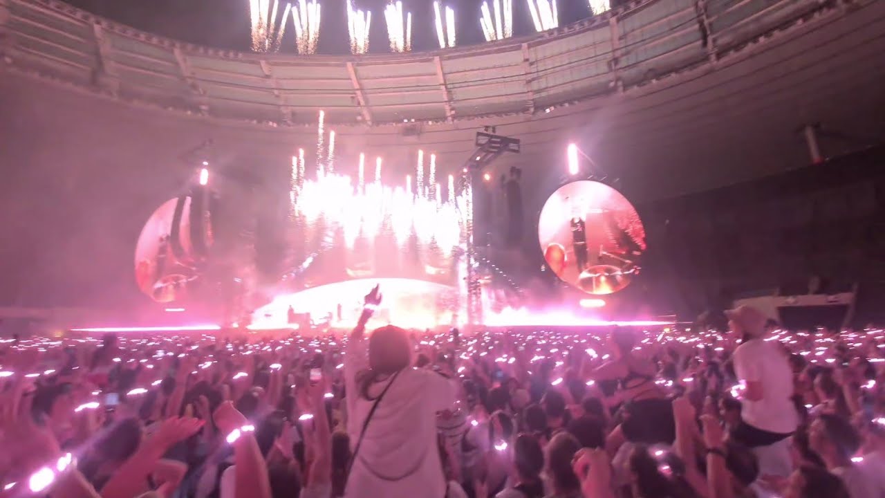Coldplay - Fix You Live in Paris 19.7.22