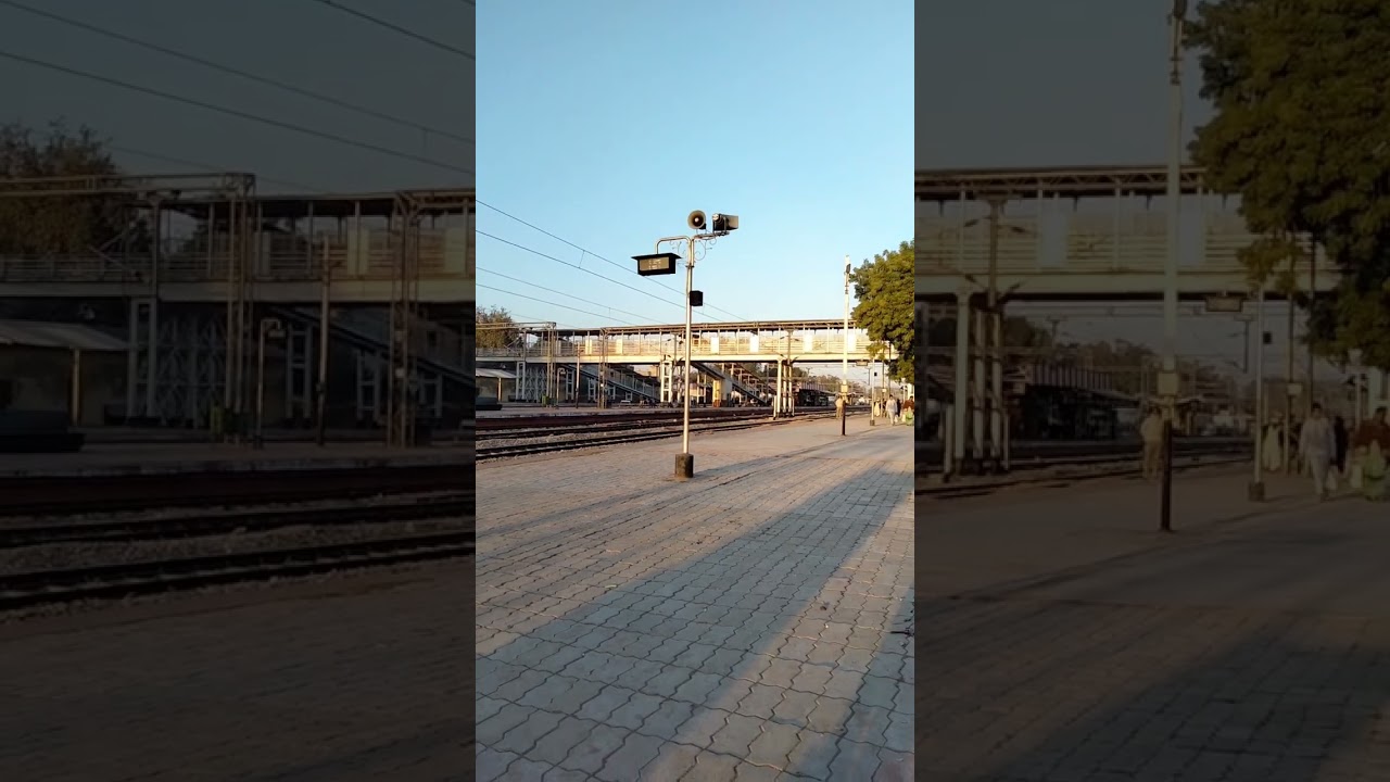 Delhi Malda Farakka Express 13483 Train Announcement From Barabanki