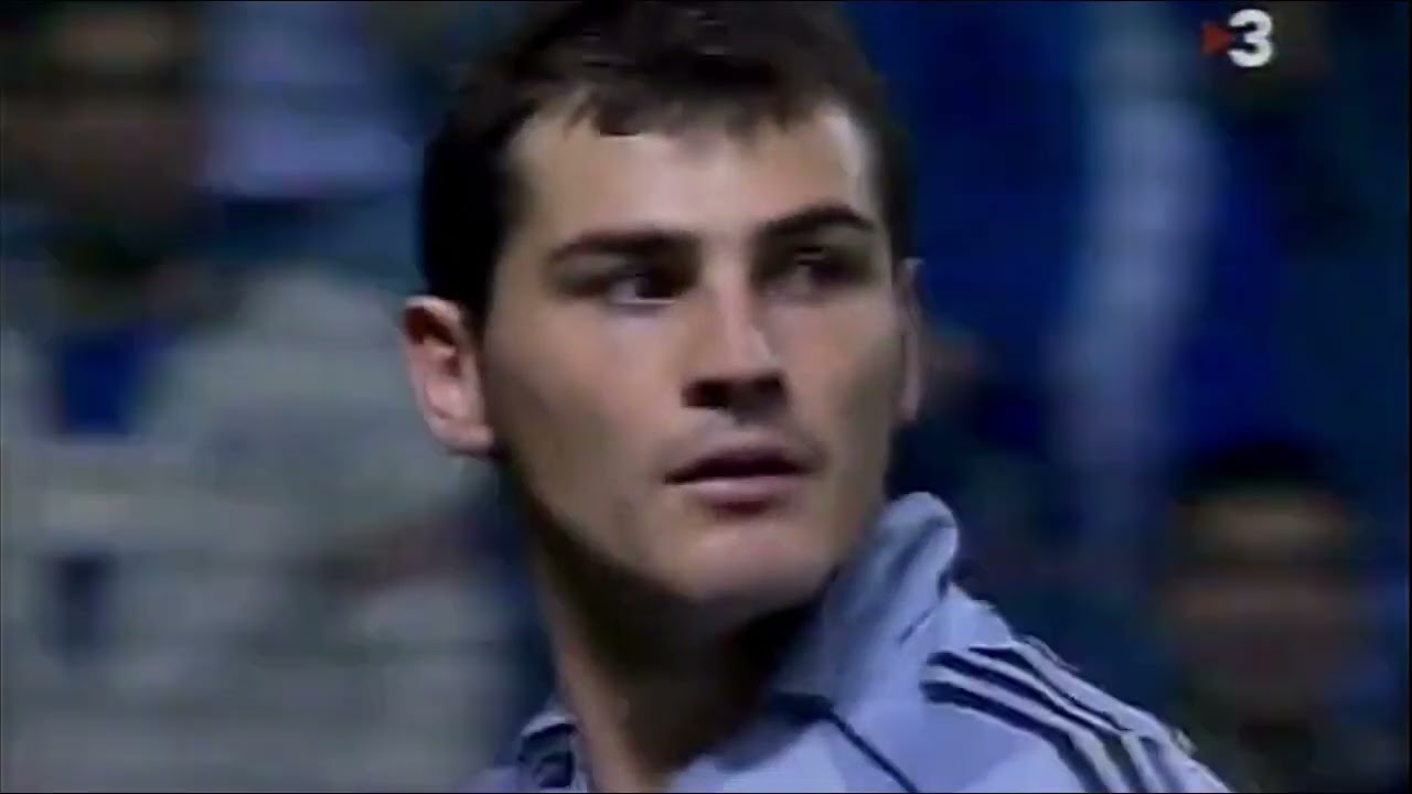 Iker Casillas Vs Deportivo la Coruña (Away) 2005/06