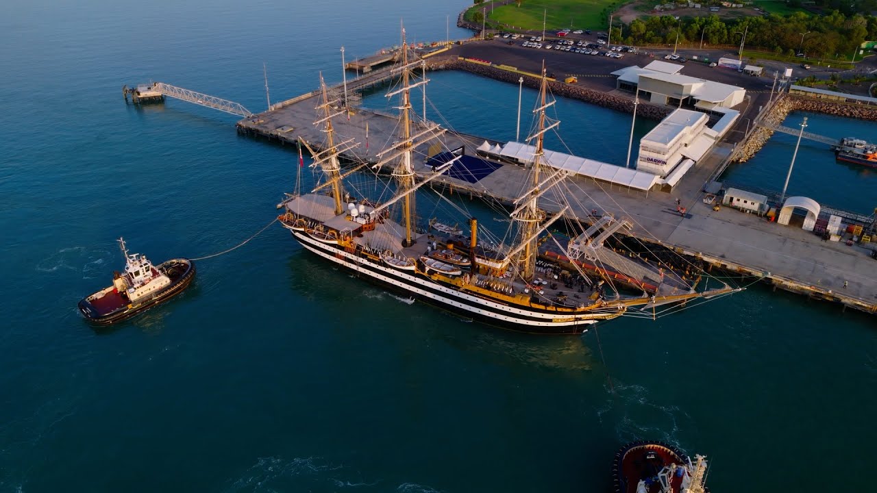 NEWS DTV   Italian ship Amerigo Vespucci in Darwin