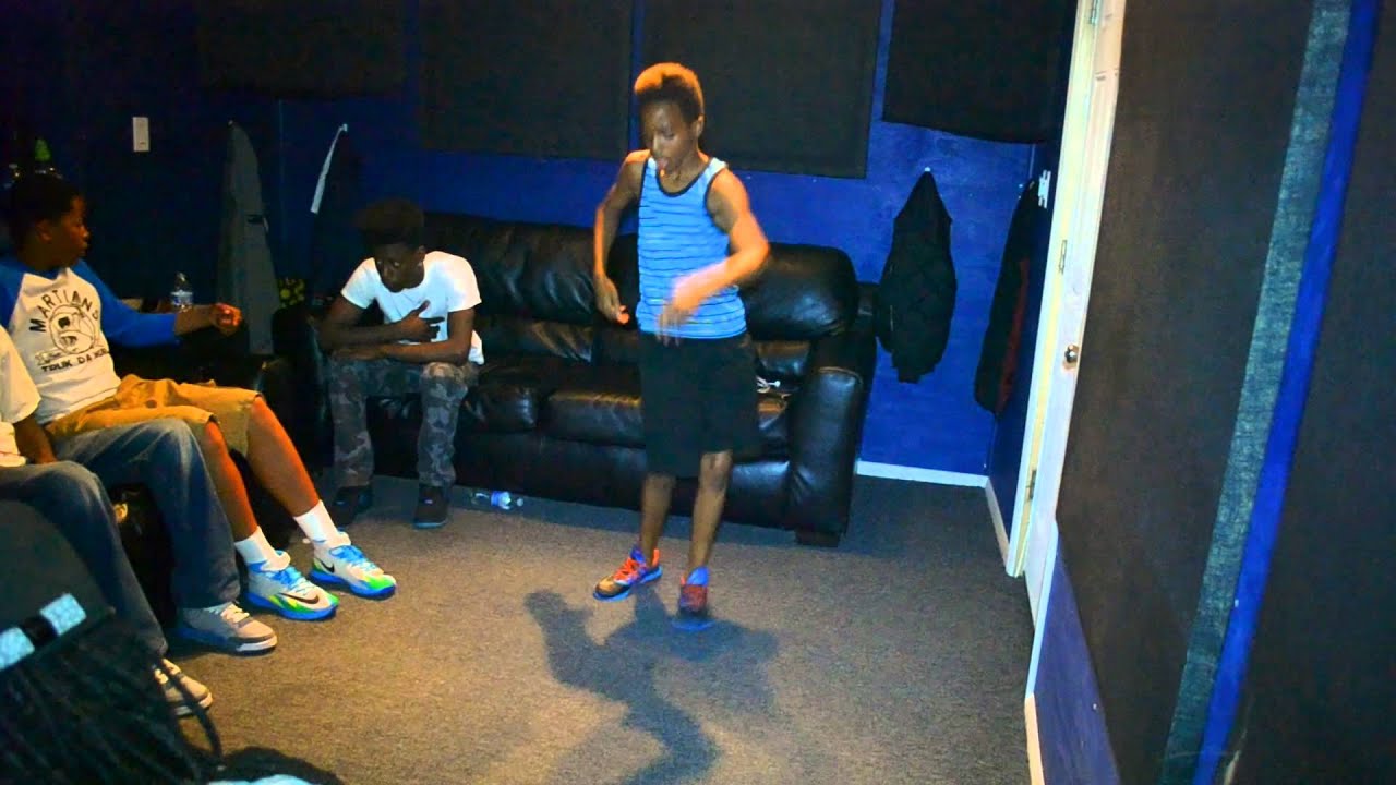 M.O.F Boppin  in studio new song 