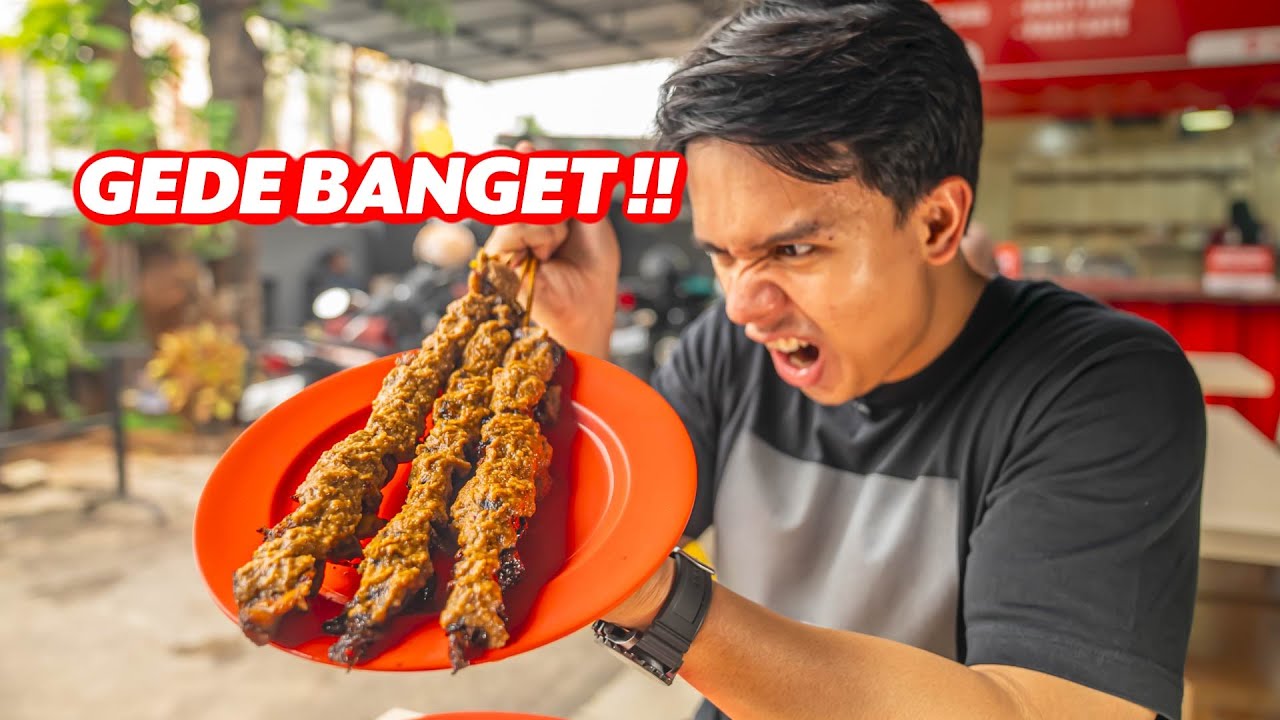 GEDE BANGET !! SATE KULIT PALING SADIS DI BEKASI !