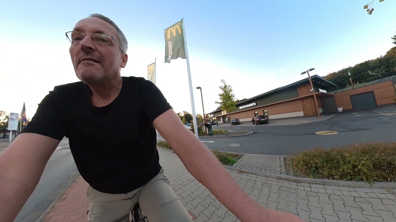 Mit Simone kleine Fahrradtour nach Moers und zurück
