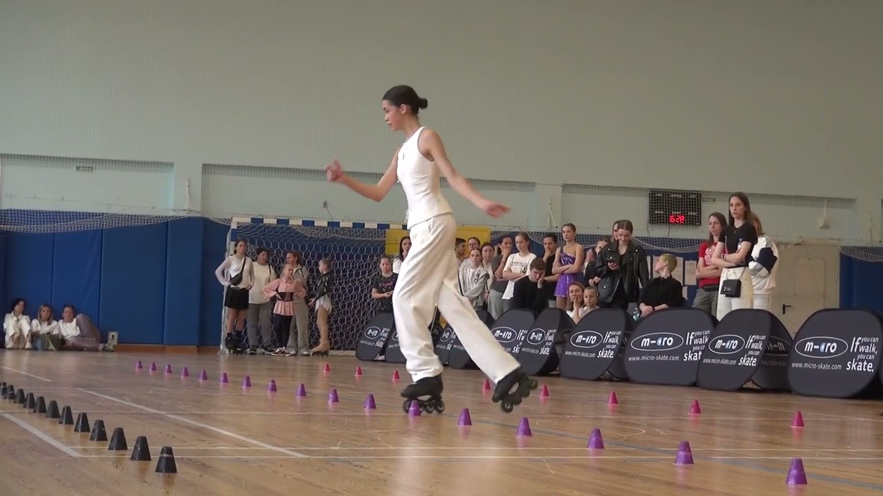 1 место. Комарова Арина. Кат.: Юниорки. ПФ. 19-22 сентября 2025г. г.Москва, СК 