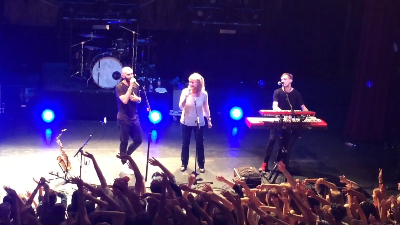 X Ambassadors, Casey and Sam Harris, perform with their mama, Margaret Wakeley