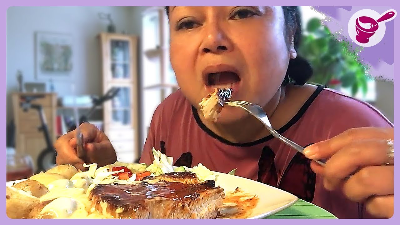 Eating a large pork chop steak l Yainang #9