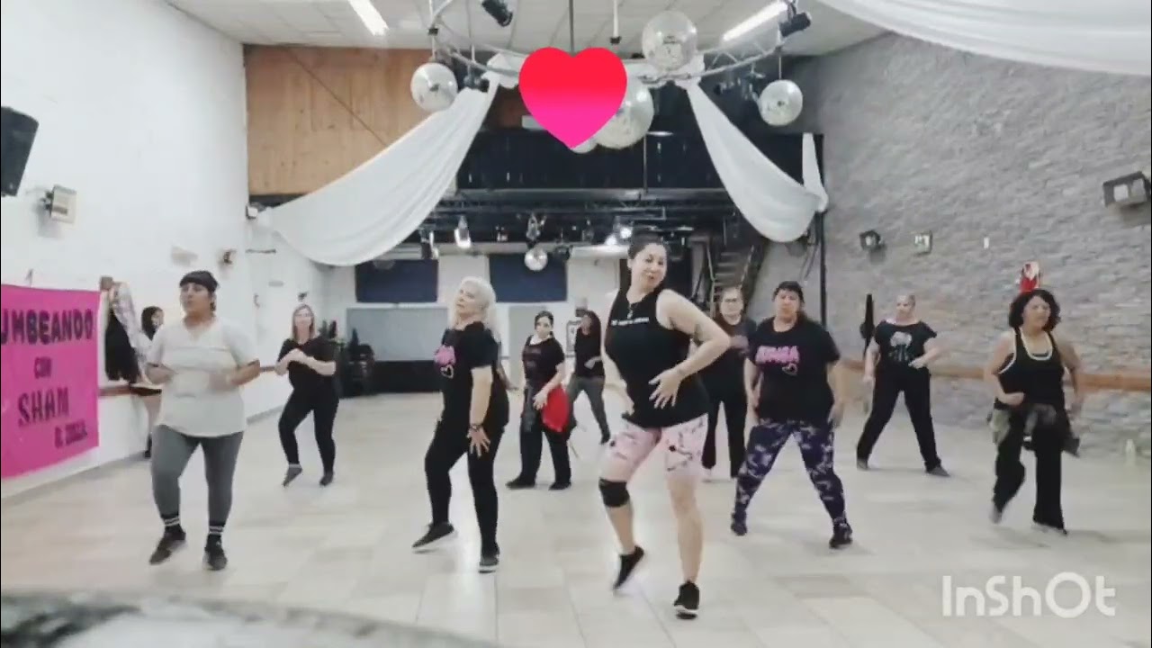 Abrazandonos bachata zumba.