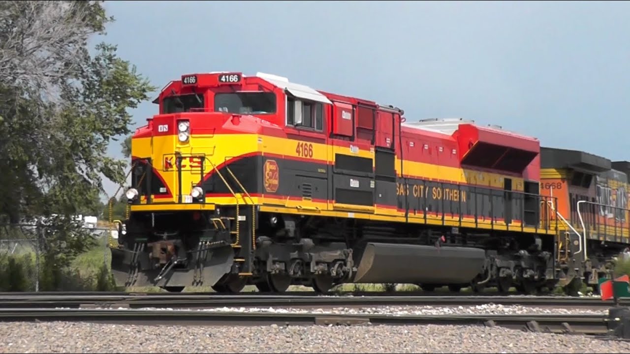 KCS 4166 North - This isn't Your Typical Train