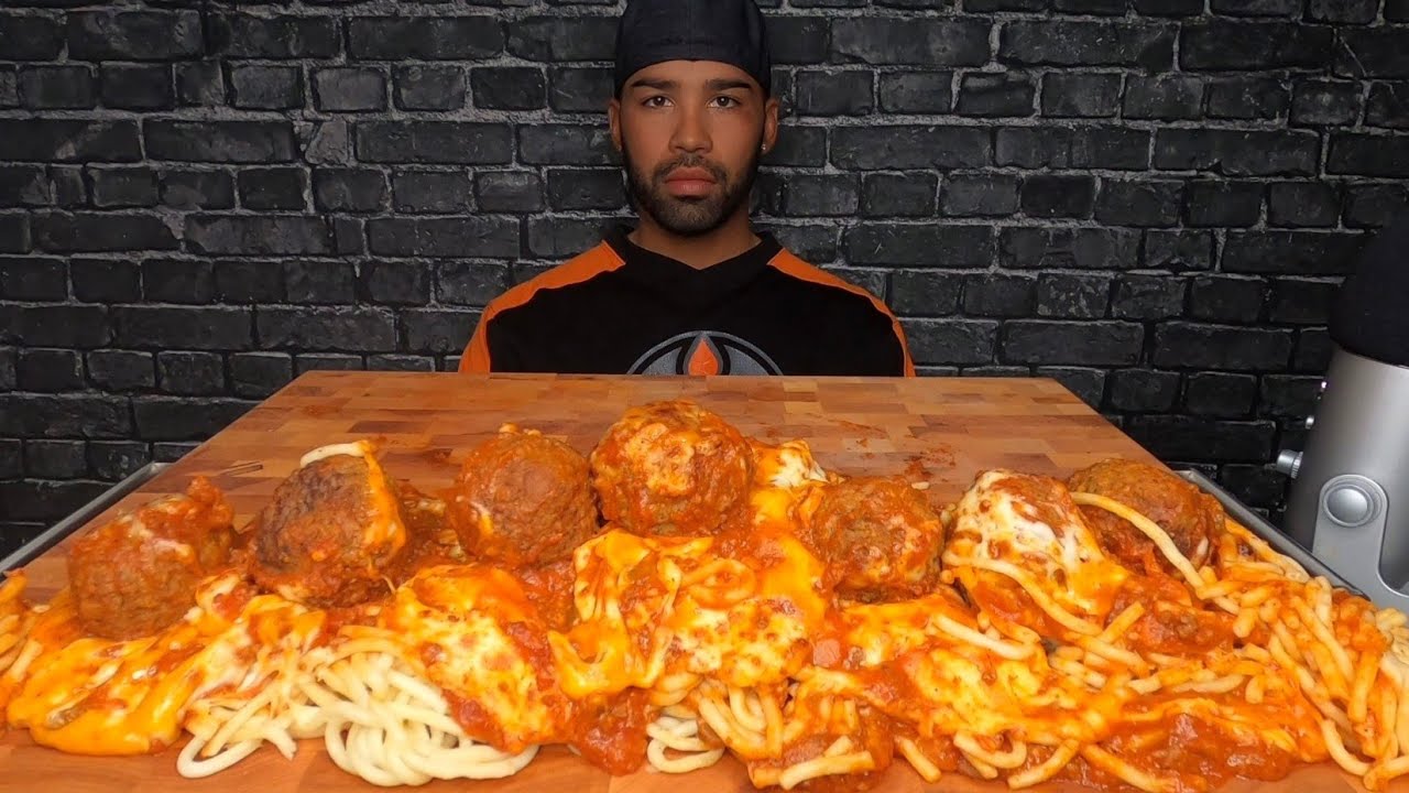 (ASMR) CHEESY SPAGHETTI & MEATBALLS MUKBANG