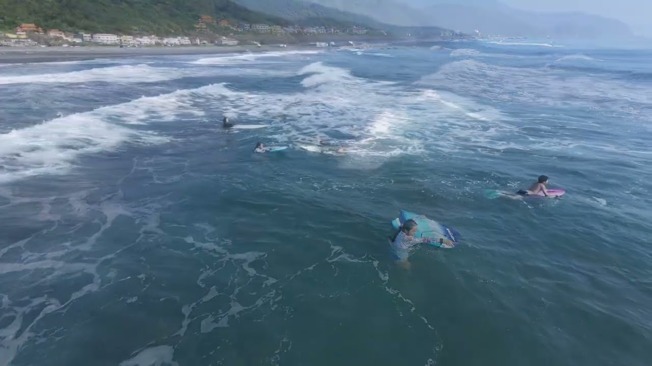 烏石港衝浪