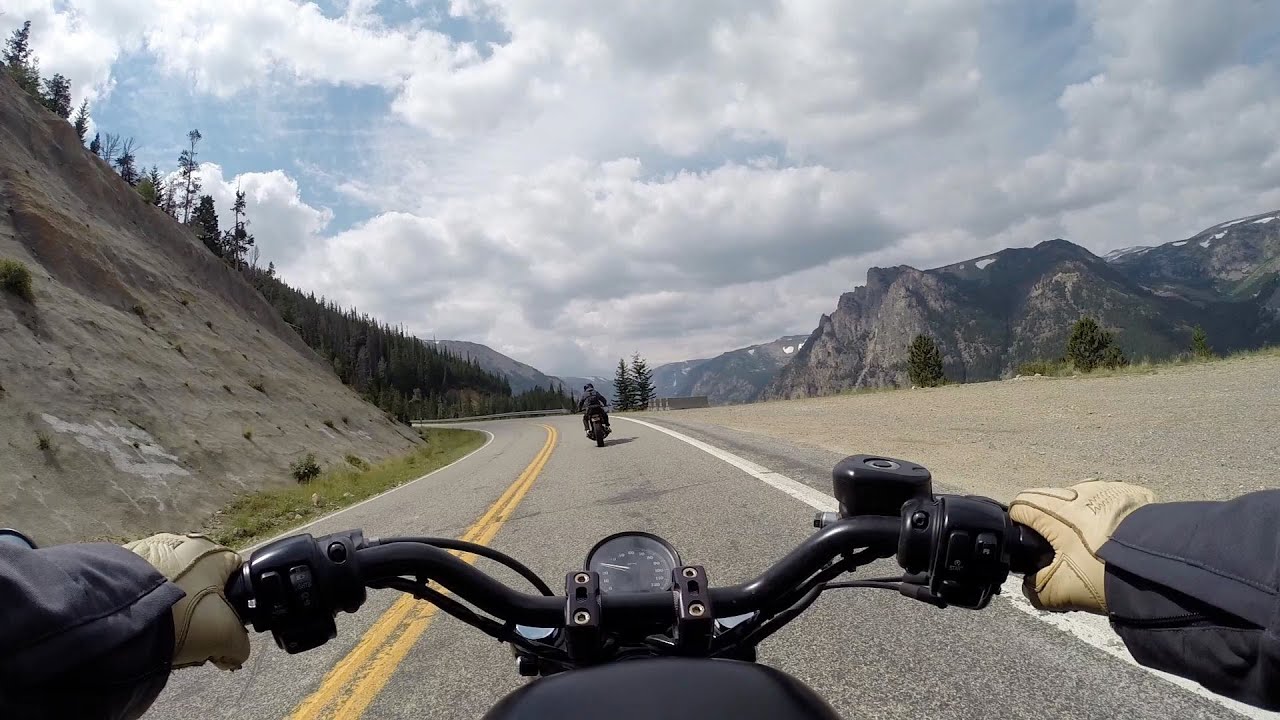 Riding Beartooth Highway on my Iron 883