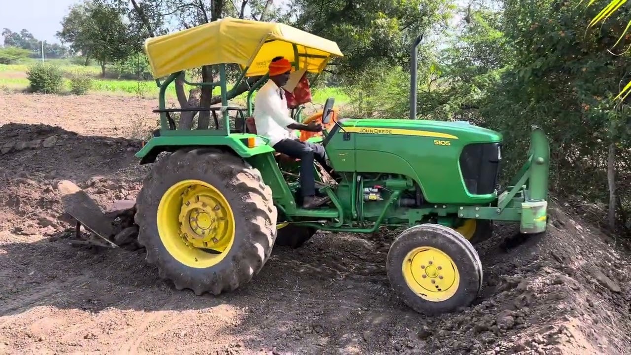 John deere se kiya khet mai cultivator se kaam हो gai Subhash se sham 