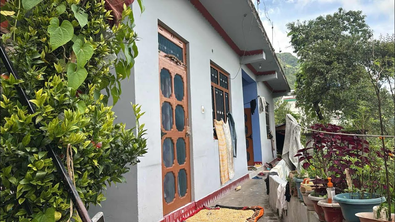  MVM school zamin + house for sale House bana tha approx 2012.uk05 ₹40,00,000Ravindra sir 9568699891