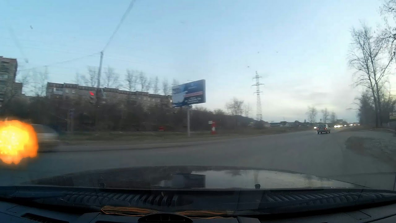Едут на красный! Потенциальные убийцы!