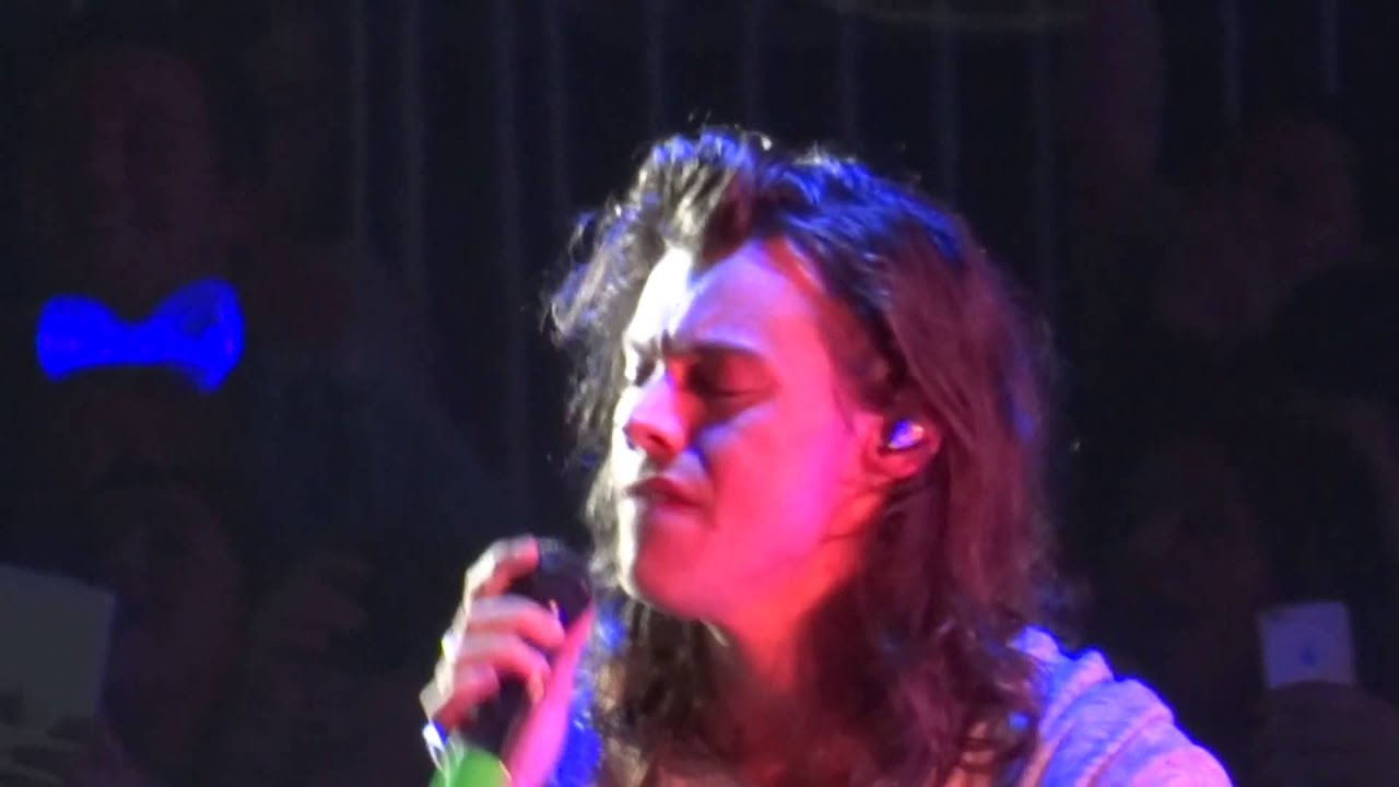 Night Changes -  One Direction - London o2 28/09/2015