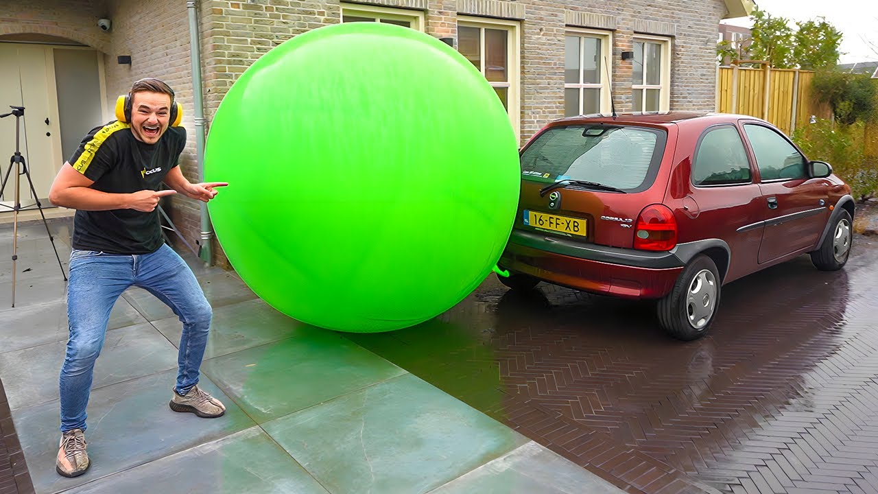 MEGA BALLON LATEN KNALLEN MET UITLAATGASSEN!