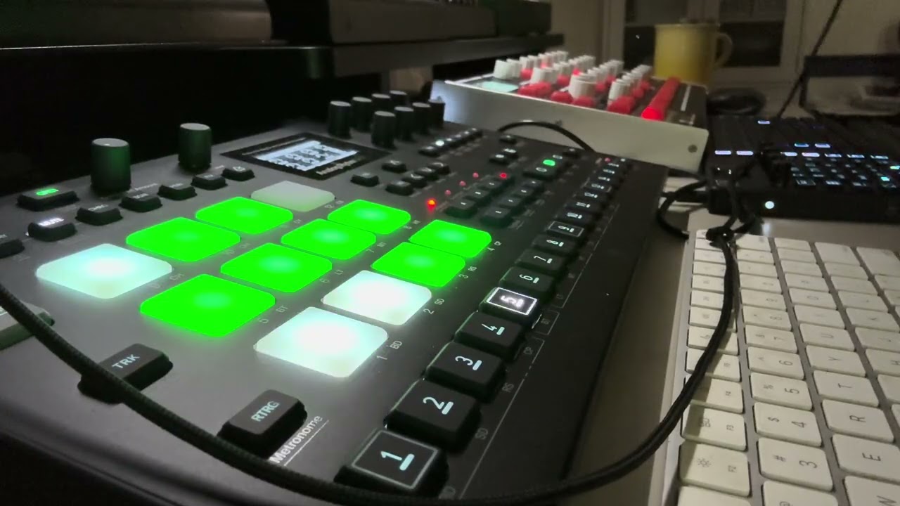Musing  #melbourneinstruments #elektron #oxione #eltamusic #ericasynths