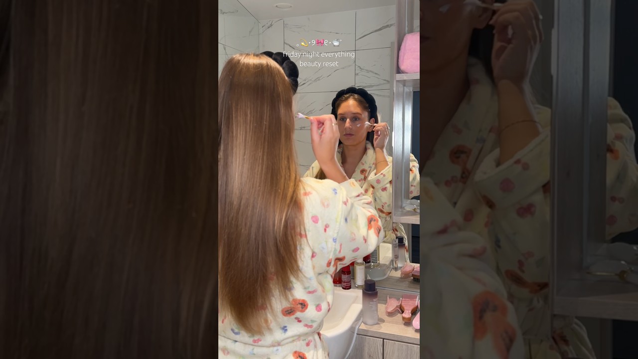 friday beauty reset 💫🧸 #skincare #skincareroutine #asmr #hairwash #haircare #showerroutine