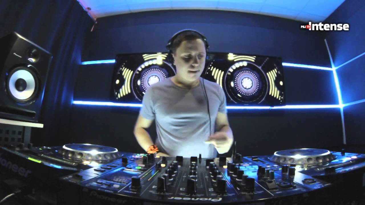 Dima Krasnik - Live @ Radio Intense 26.11.2015