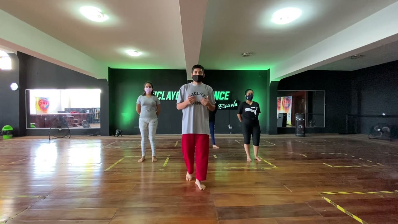 Ejercicio de terapia gestalt a través de la danza aplicando la expresión y el movimiento