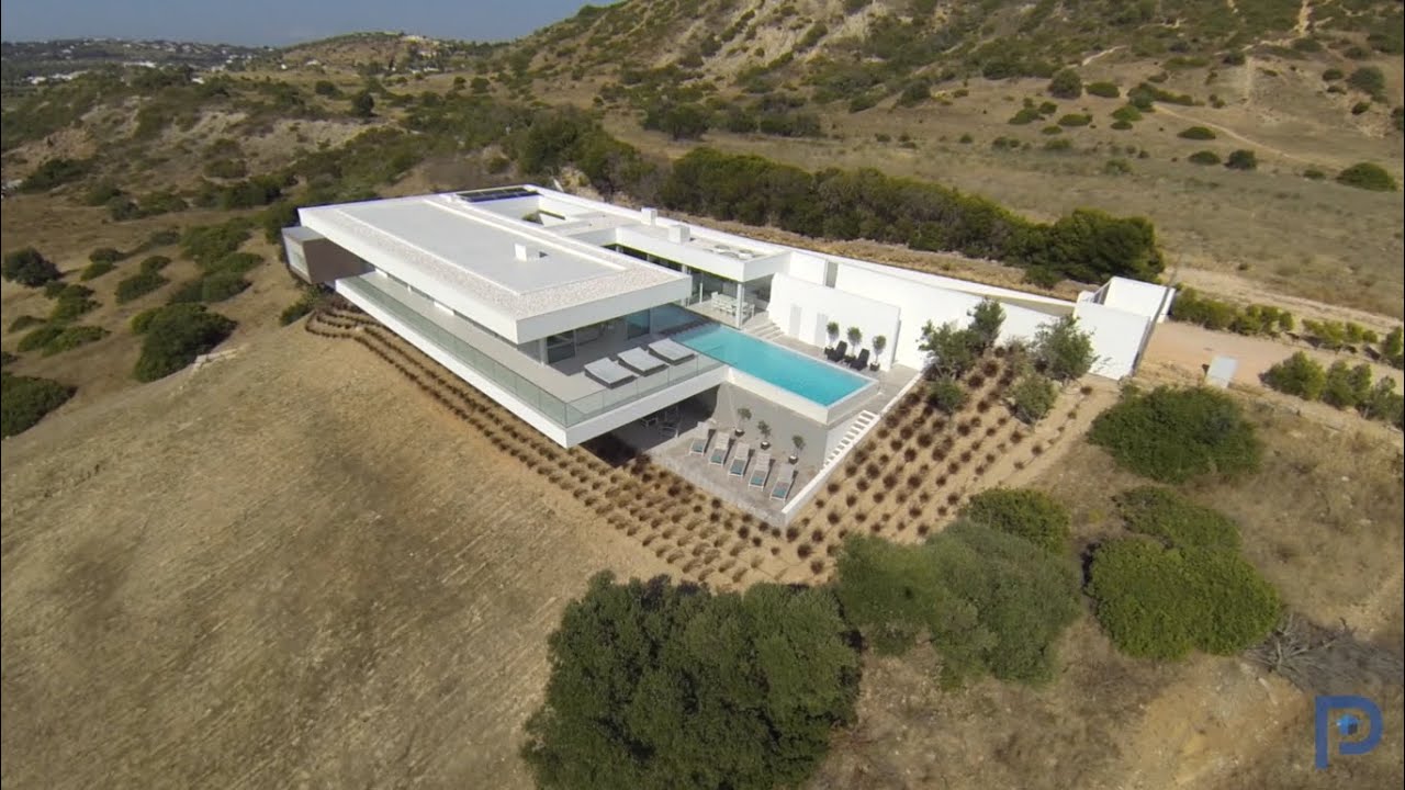 Stunning Luxury Villa with Breathtaking Sea Views - Praia da Luz - PortugalProperty.com - PP2146