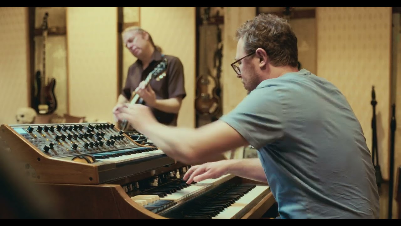 Patterns Fly // Lemurians (Live at Flora)