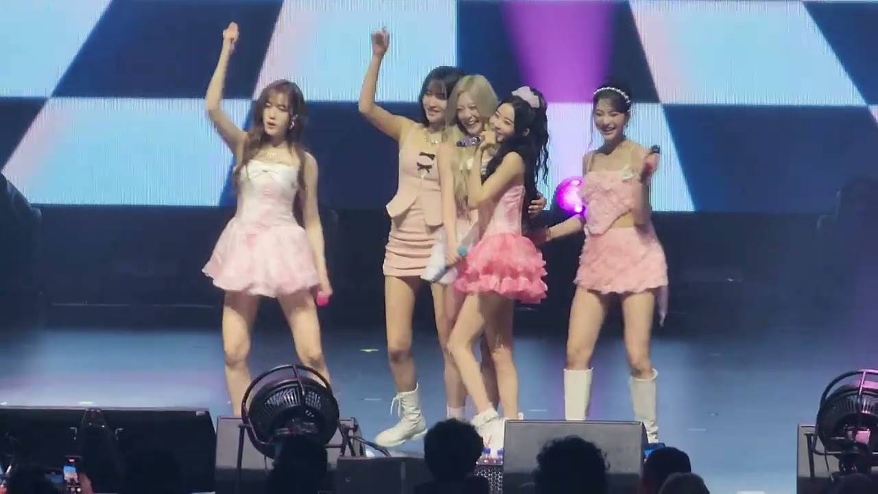 STAYC Tour [STAY TUNED] - Twenty, GPT, Stereotype @ Los Angeles Fancam (10/7/25)