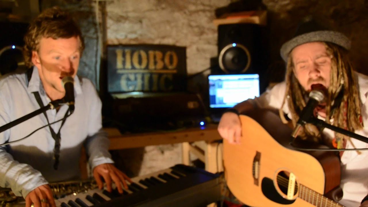 Ed Sheeran / Fugees / Outkast Hip Hop Mash Up by Hobo Chic