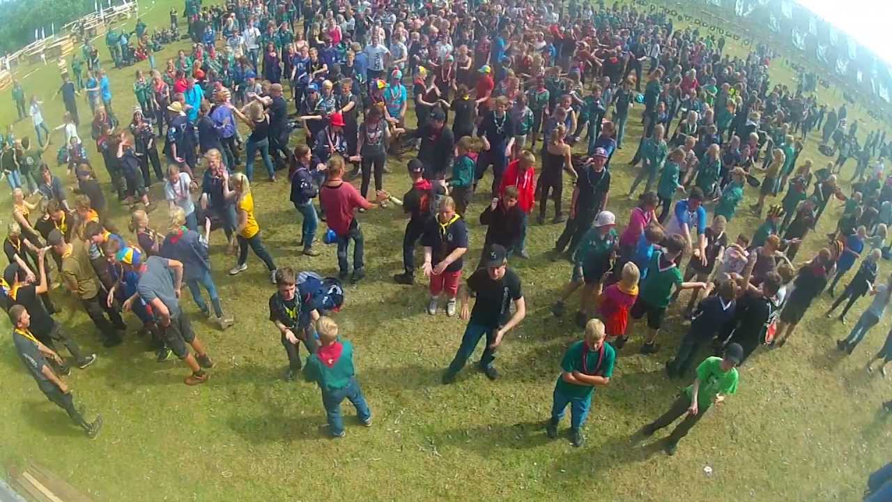 Nede med koldskål - AweZone The Moment