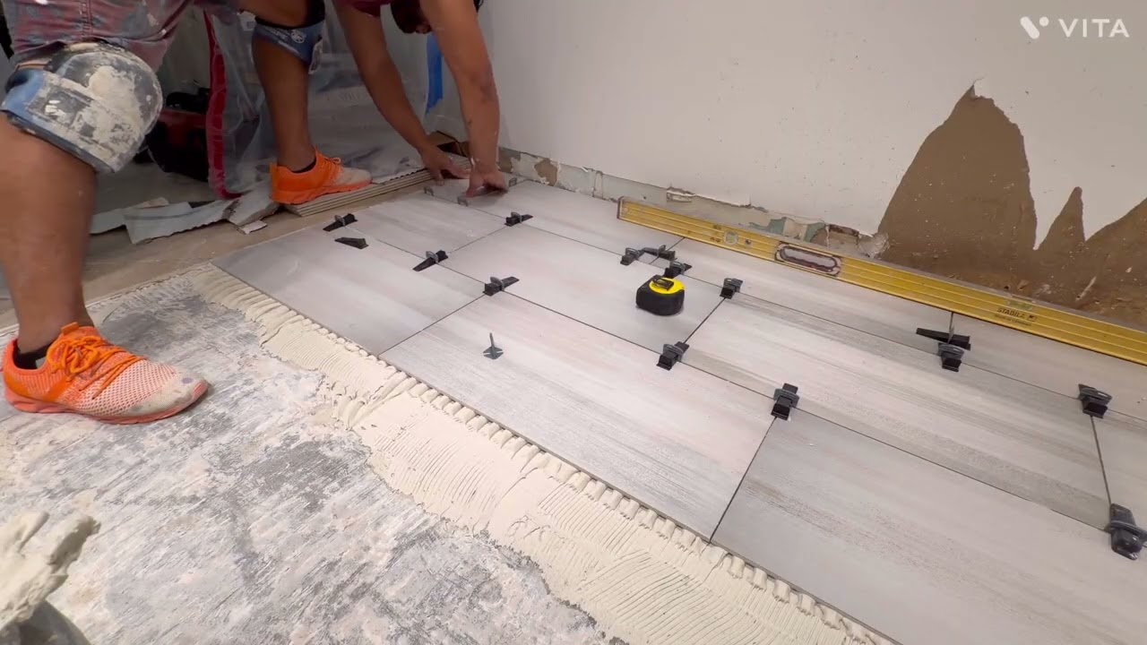 Como instalar una porcelana de 12 por 24 plg 