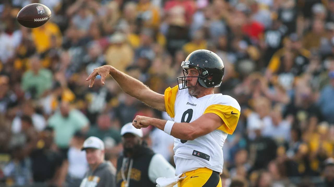 AARON RODGERS DROPS BOMBS ON MIKE TOMLIN AFTER STEELERS PLAYOFF COLLAPSE