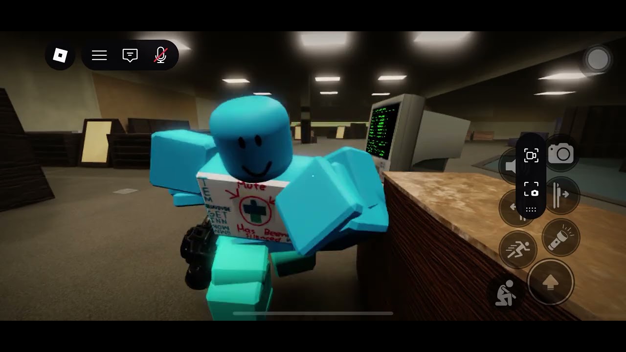Footage of me can’t even complete level 7 in apeirophobia and i need tutorial to finish it