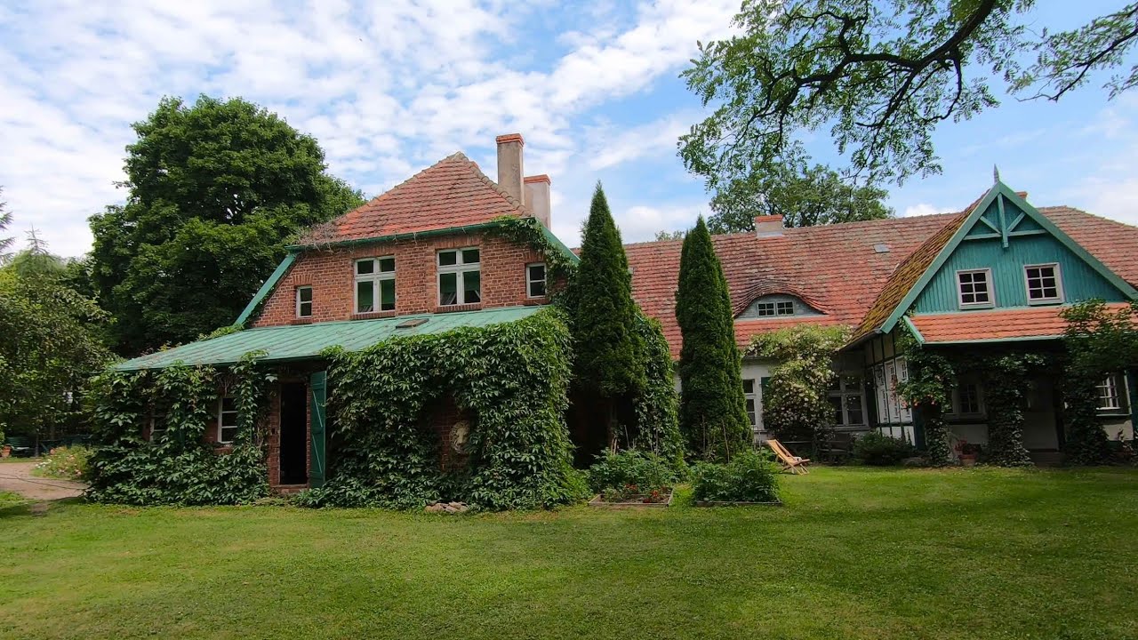 Dw&oacute;r Wybickich Sikorzyno 07 2021