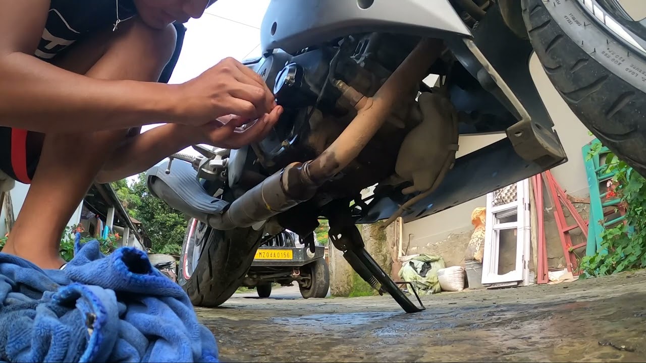 R15 V3 engine oil change//////buaina ka tawk nual😤