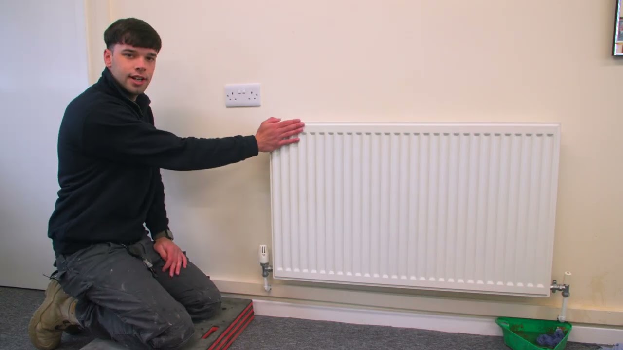 Tai Môn: How to bleed a radiators (English)