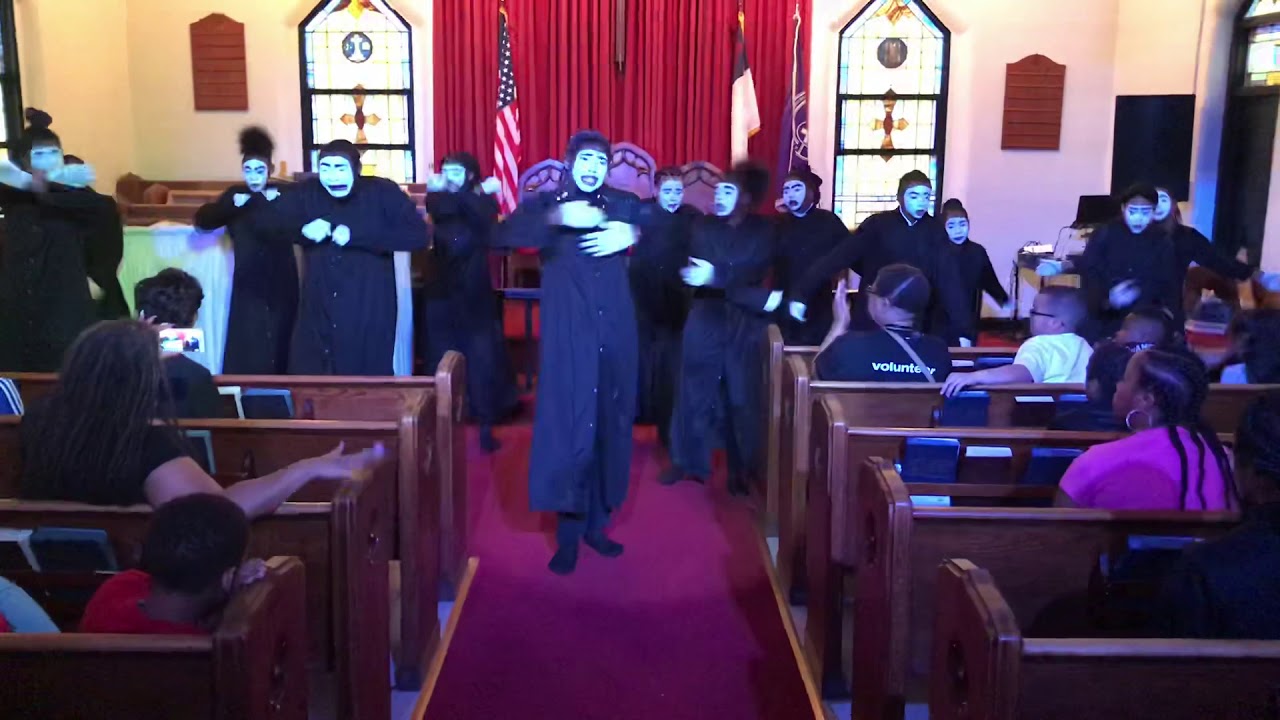 Deliver Me (This Is My Exodus) [feat. Le’Andria Johnson] Mime/Dance/Interpretation by Bless & Chosen