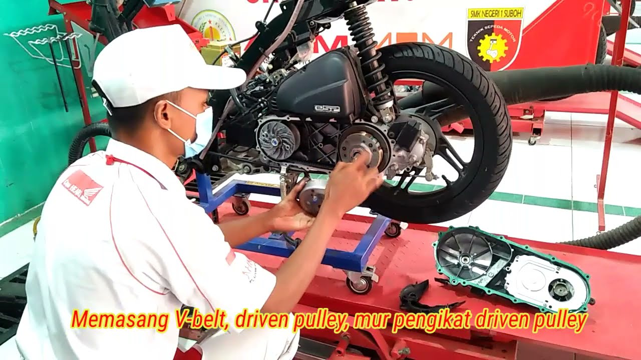 Bongkar pasang CVT dan Pemeriksaan V-Belt TBSM