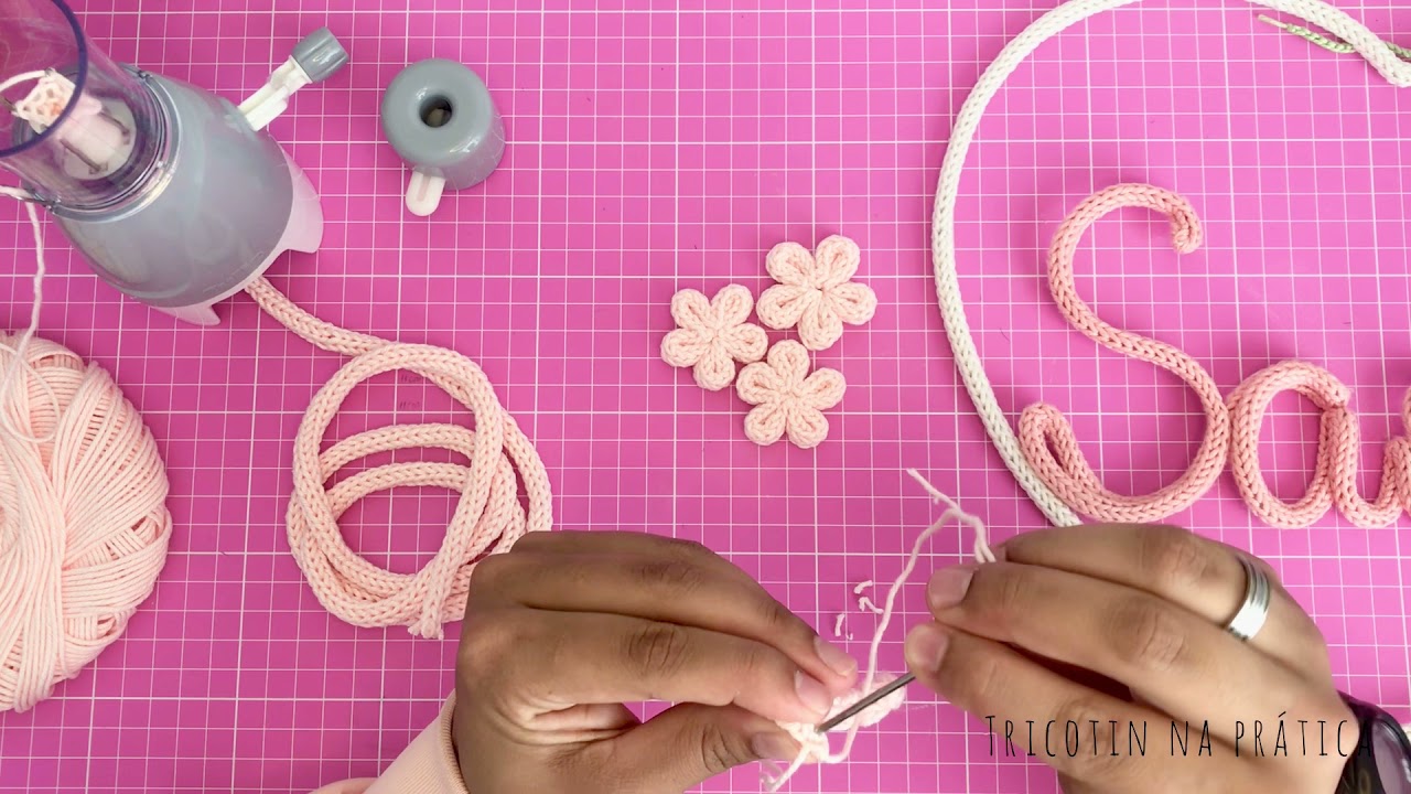 Mini flor em tricotin (VÍDEO 1)