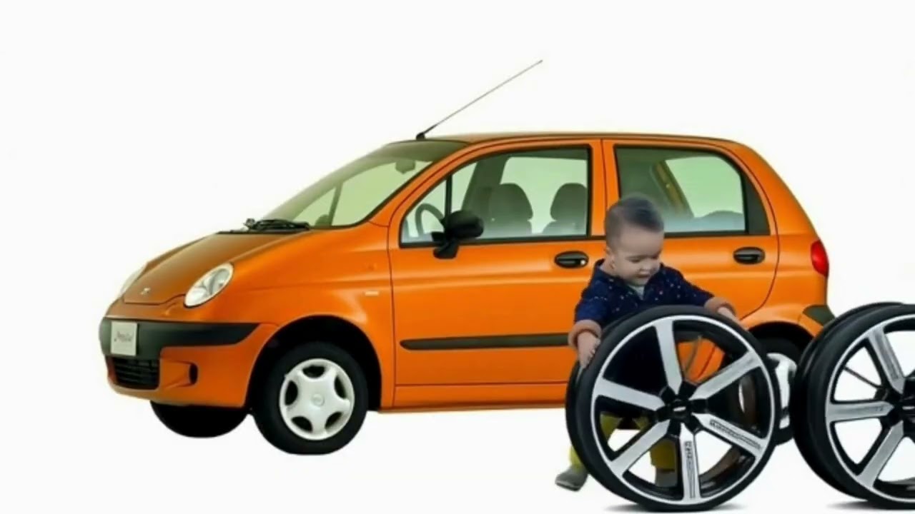 Мальчик-волшебник чинит бабушкину машину 🚗🎈