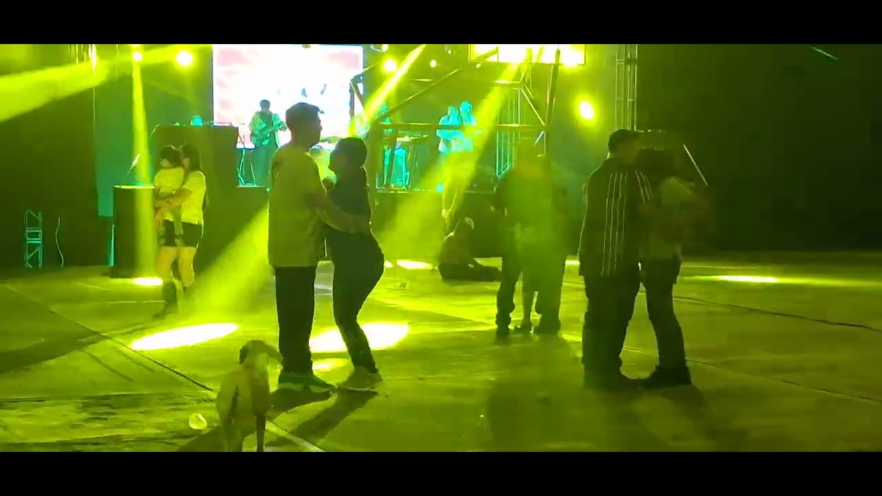 Grupo brissa  en tlaquextla chicontepec ver tema Araceli 🎵🔊