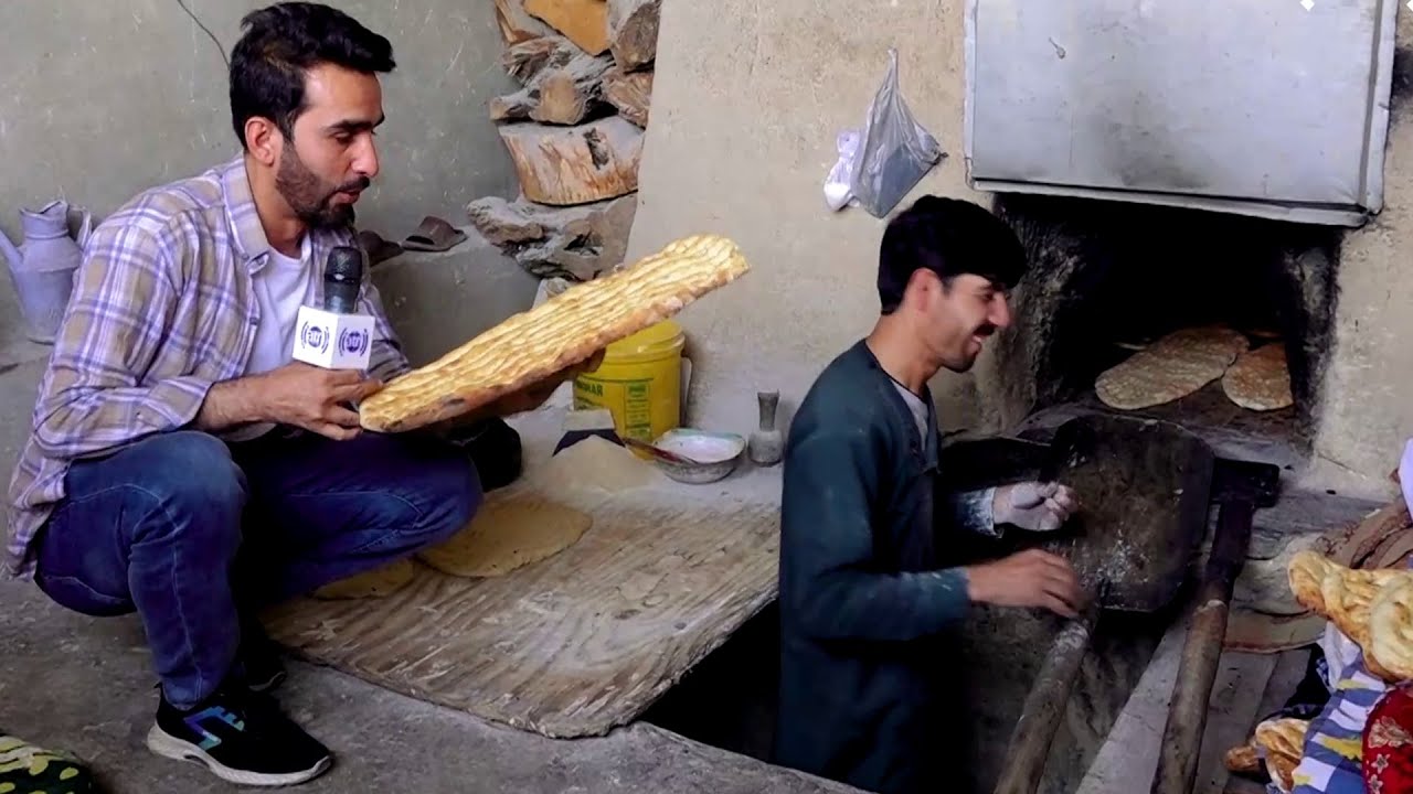 Traditional local bakery at Rishkhor, Hafiz Amiri Reports / داش نان پزی وطنی در ریشخور کابل