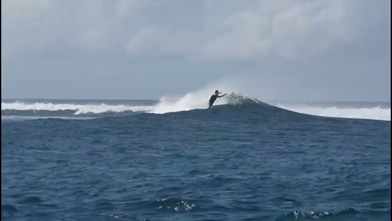 Surfing Fiji 2026