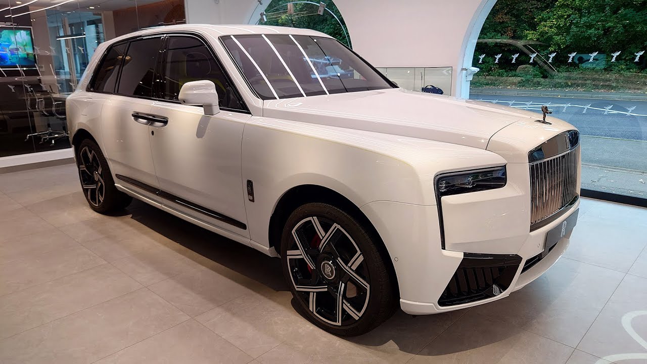 New 2025 Rolls Royce Cullinan Series II - Arctic White | 4K