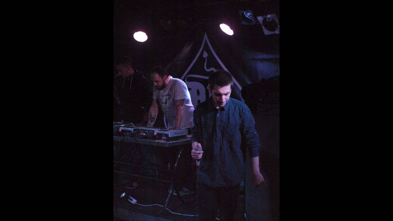 Roswell - Mani |Στιχοι|