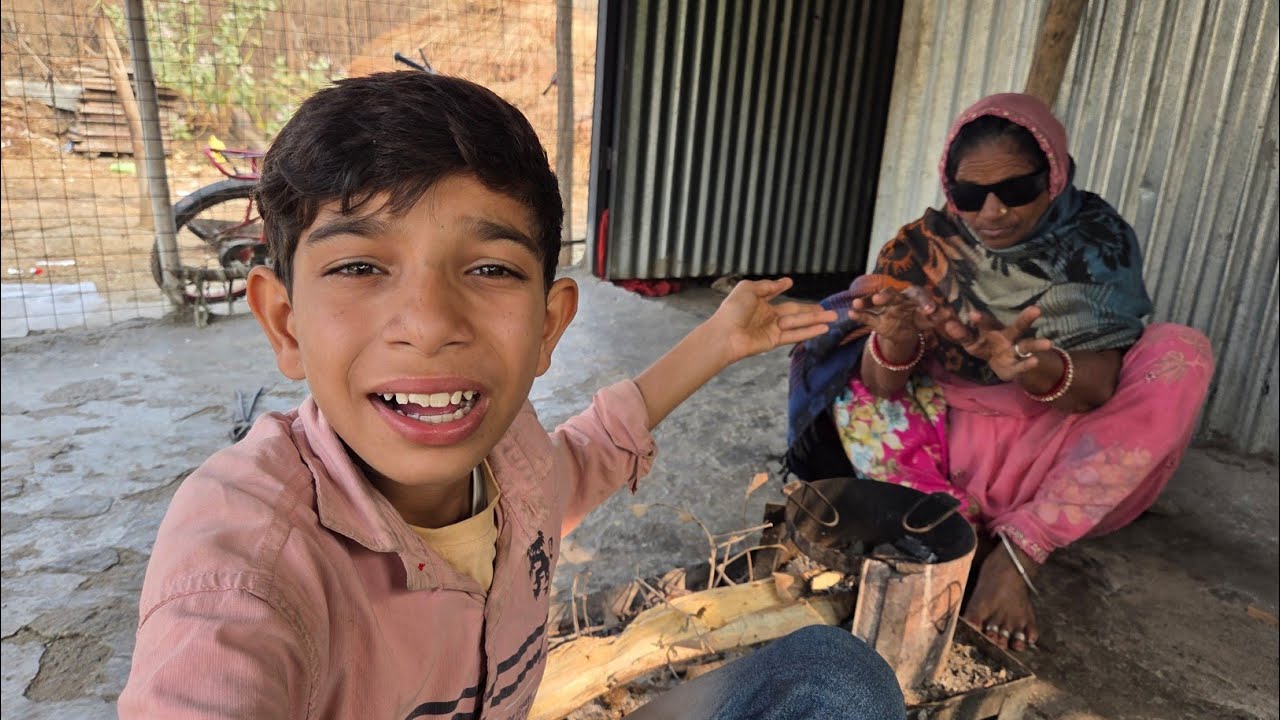 Ye Kya Dadi Ki Aankhon Ko Kya Ho Gaya 😟 | Village Life Vlog | Tree Boy