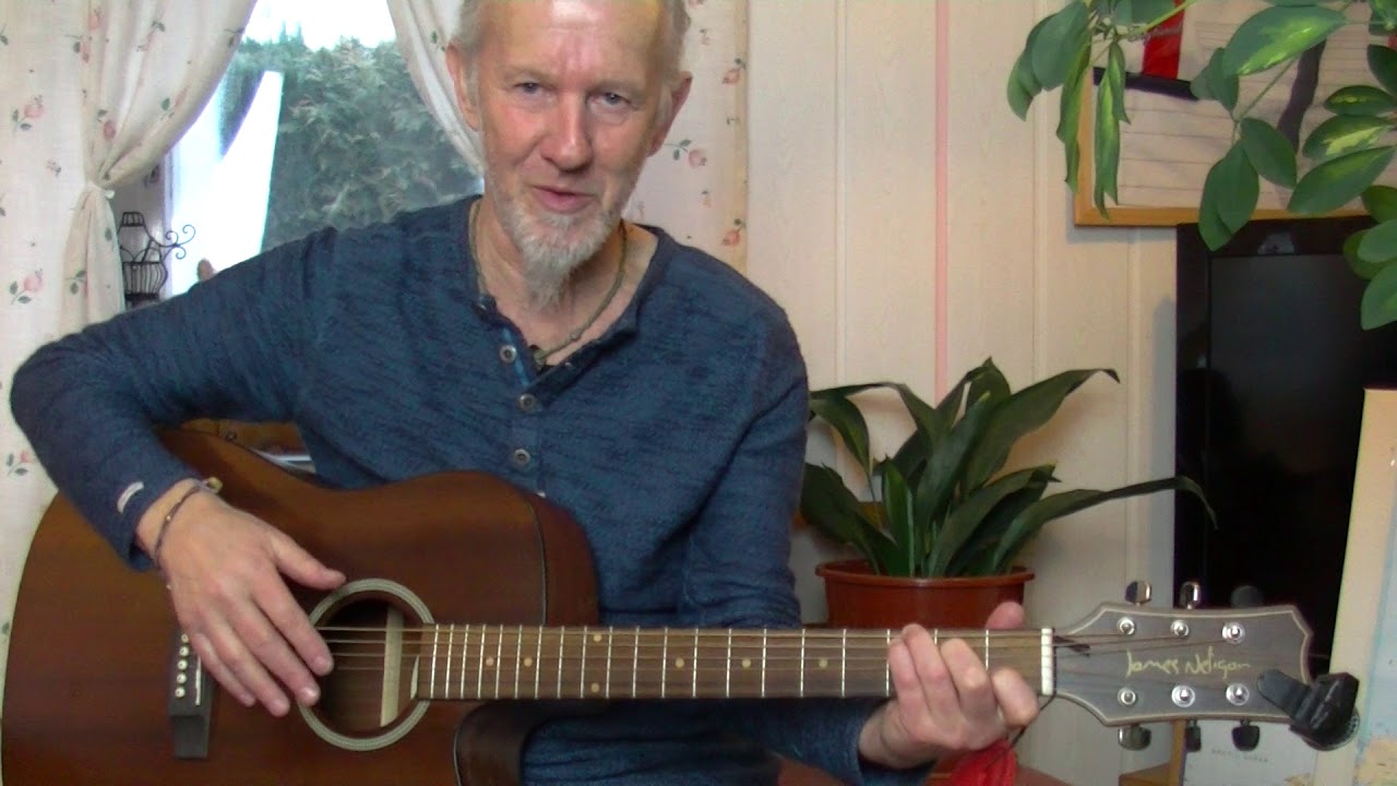 Never play that old C-chord again (guitar lesson for beginners)