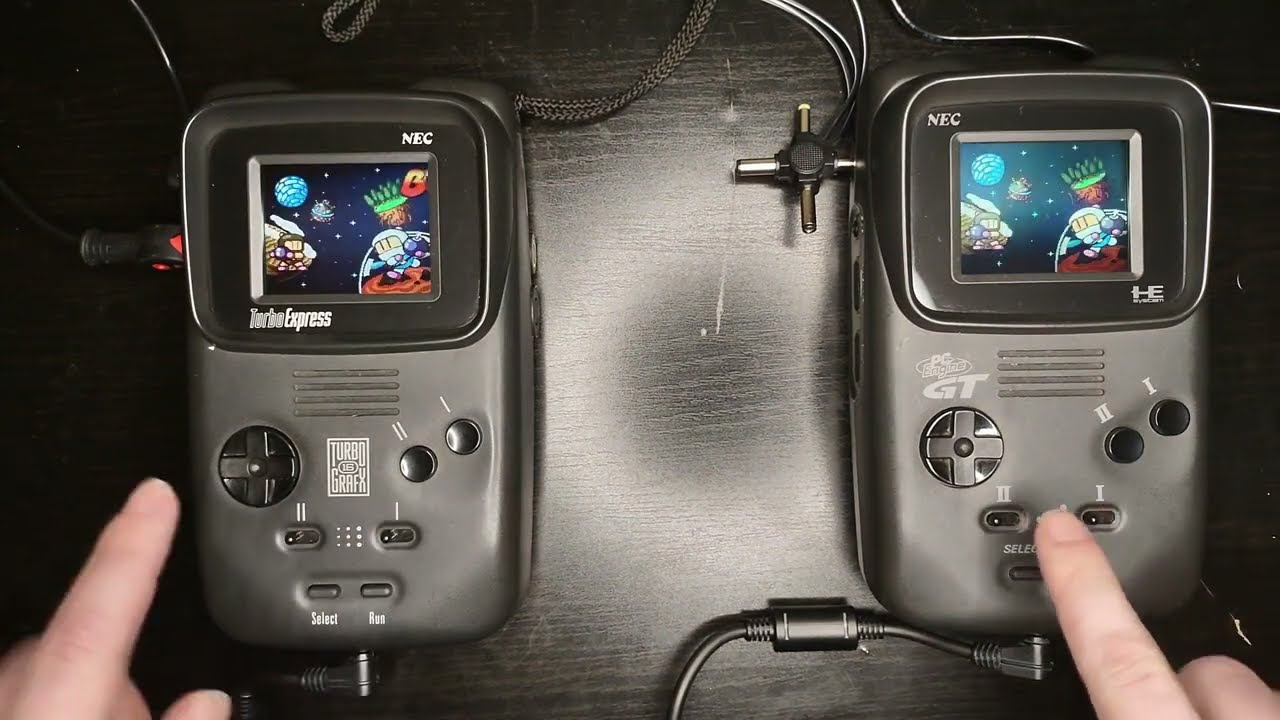Bomberman (PCE/TG16/90) and Bomberman '93 Turbo Express / PC-Engine GT ComLink Battle