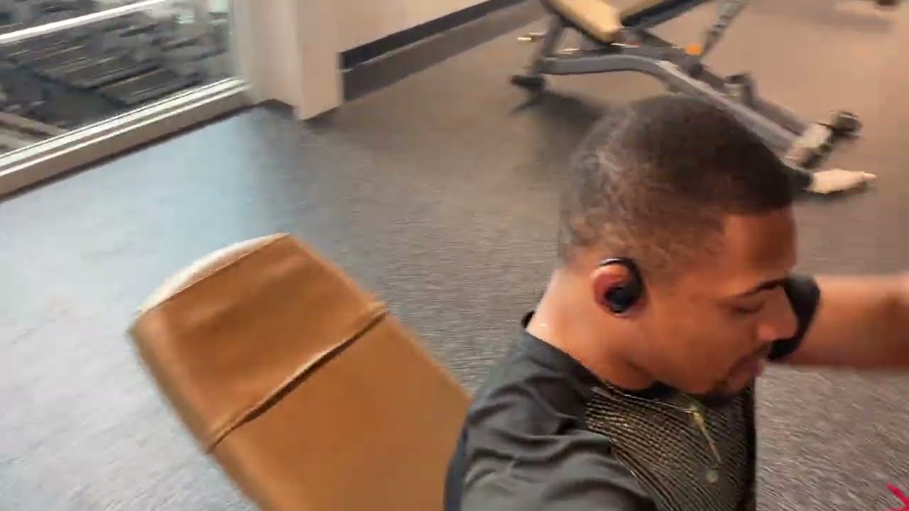 Malik Champion Leg Pressing 10 plates 9.7.21
