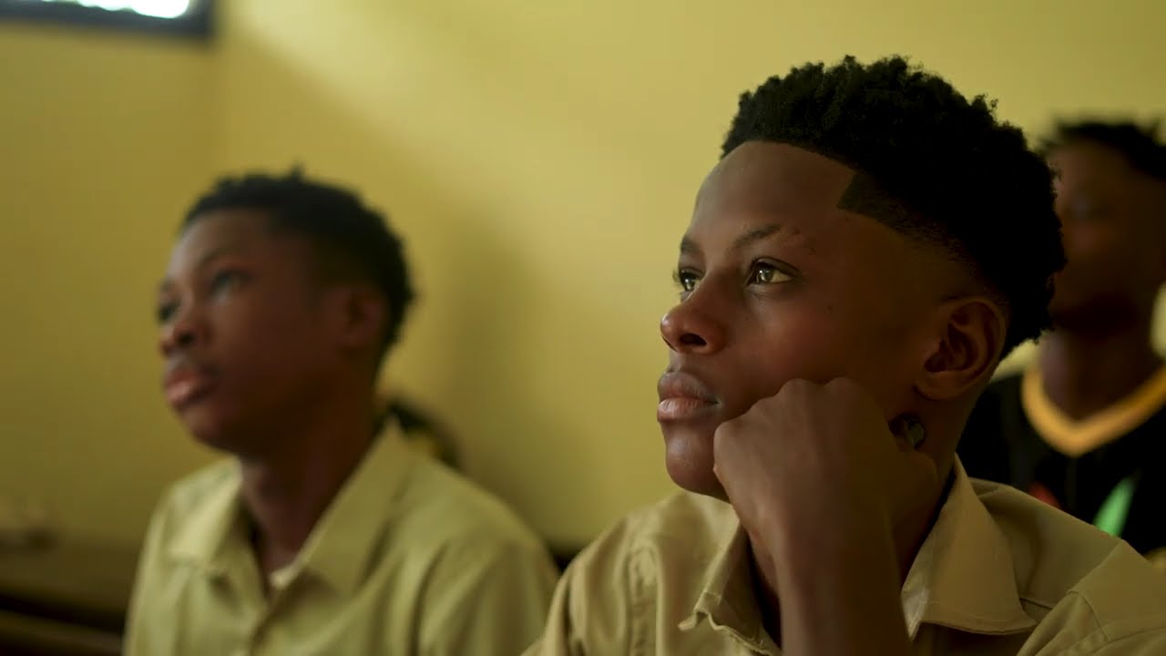 The Académie MimoSifcom : The more a man grows, the greater the footballer's chances